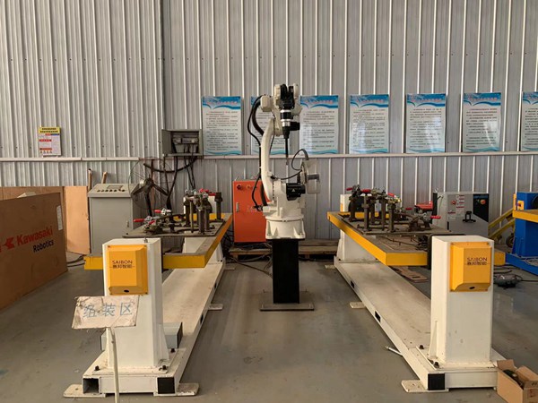 全自動(dòng)焊接機(jī)器人廠(chǎng)家具備哪些條件？