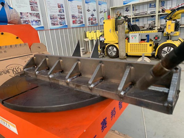 智能旋轉焊接變位機的優勢和應用