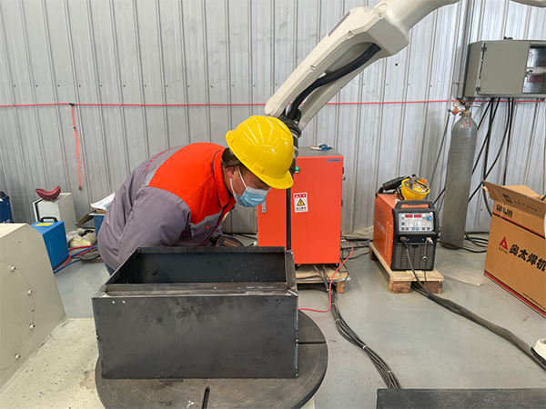 自動焊接機器人可以焊接哪種工件? 自動焊接機器人可以焊接哪種工件?