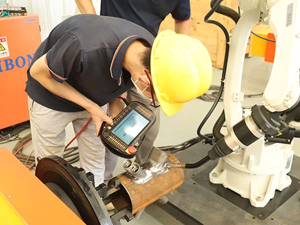 自動(dòng)焊接機(jī)器人的焊接參數(shù)對(duì)焊接質(zhì)量有什么影響？