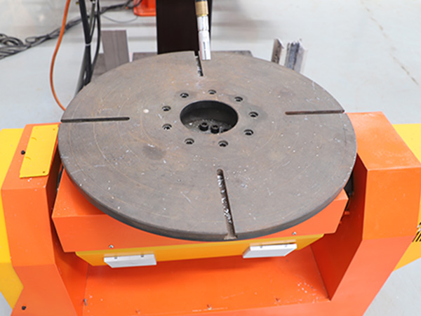 焊接變位機的回轉(zhuǎn)支承