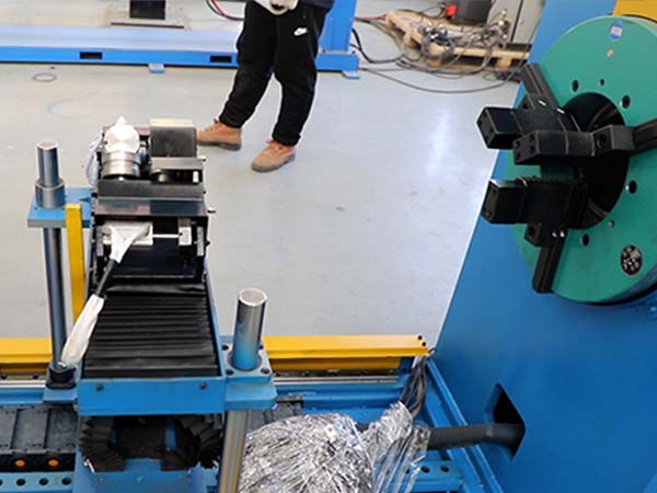 國產焊接機器人和進口焊接機器人的選擇 國產焊接機器人和進口焊接機器人的選擇