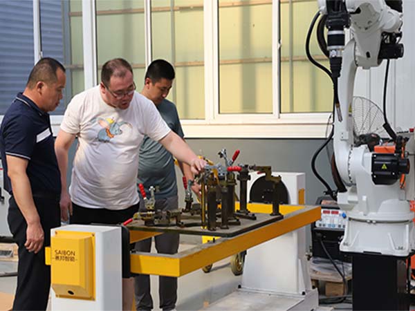 工業焊接機器人廠家的售后